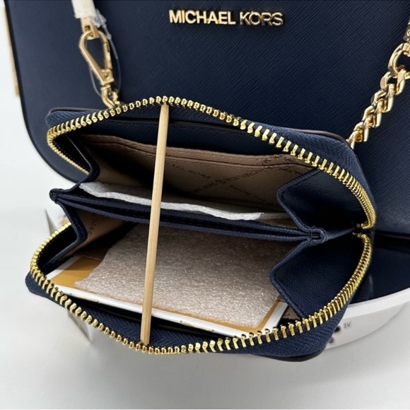 MICHAEL KORS LARGE EW ZIP CHAIN CROSSBODY BAG & JET SET TRAVEL MD ZA CARD CASE - Picture 7 of 12